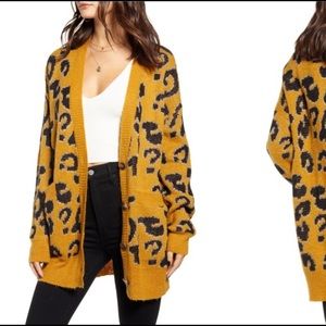 J.O.A. Oversized Leopard Cardigan